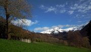 CORNO ZUCCONE (1458 m.) , guardiano della Val Taleggio (17 aprile 2012)  - FOTOGALLERY